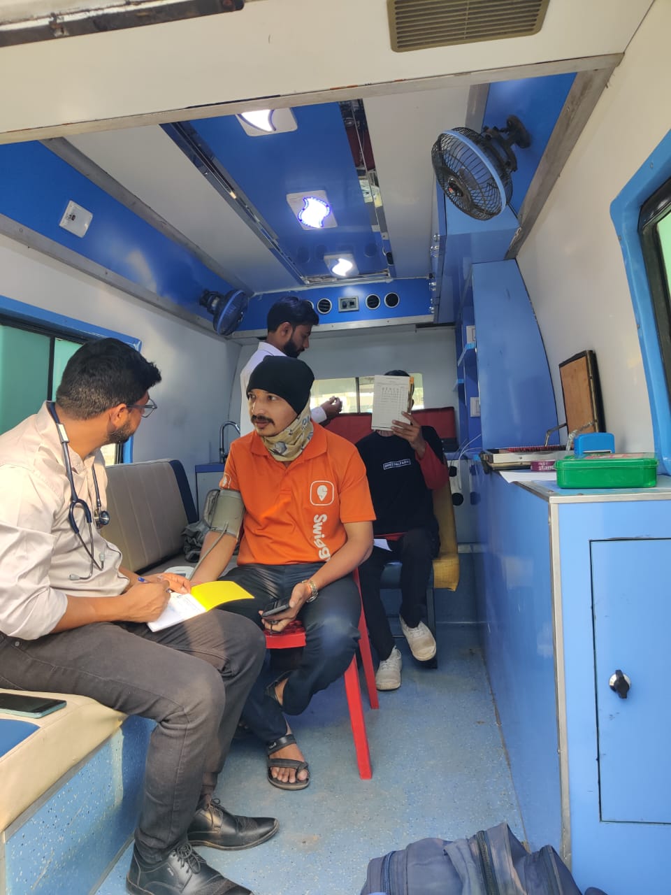 Swiggy Launches Mobile Medical Units and Teleconsultation for Delivery Partners