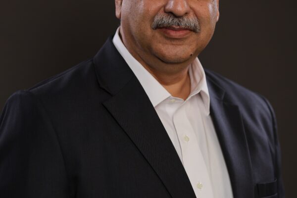 Essar Group appoints Manu Kapoor